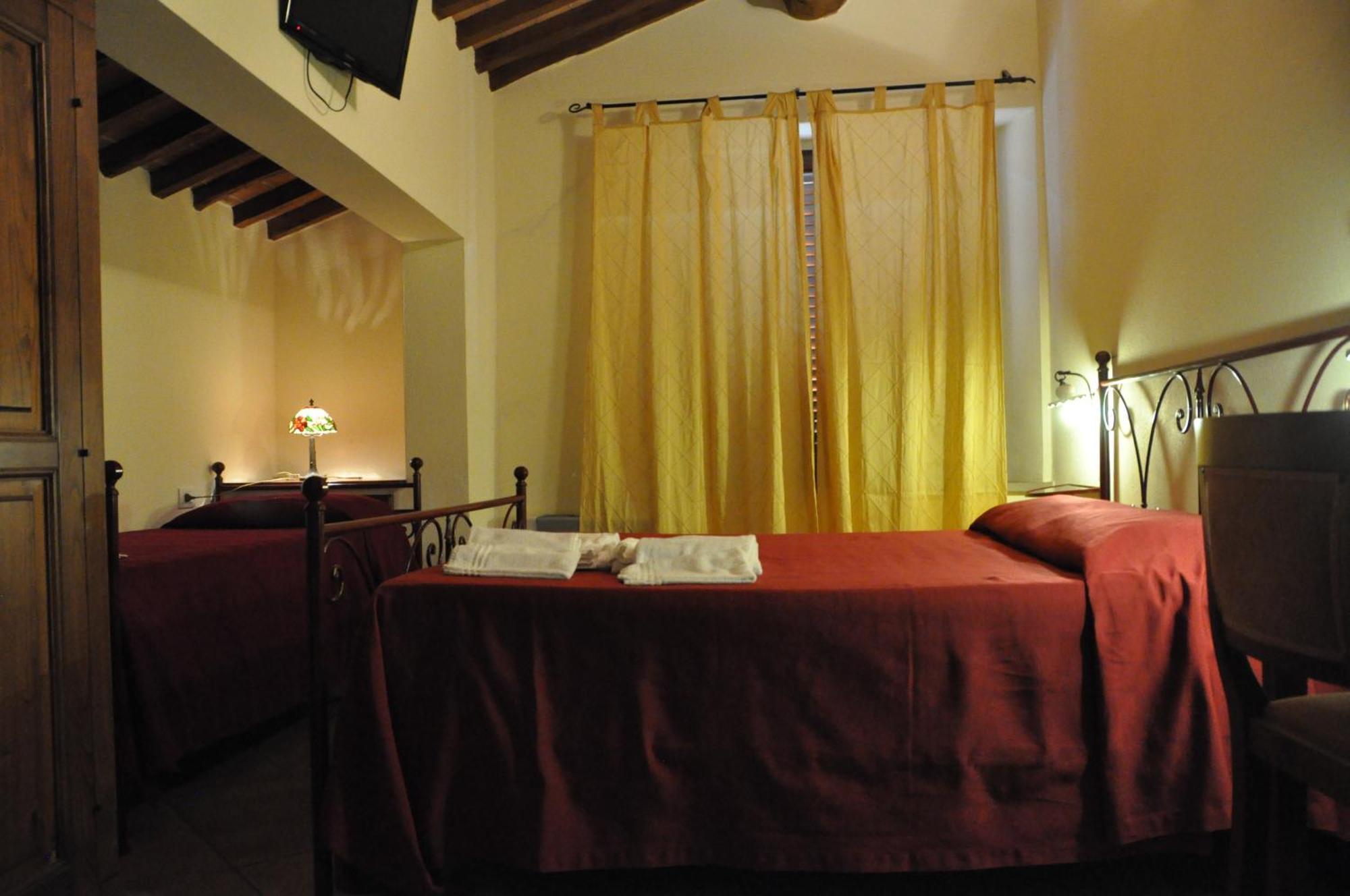 Bed & Breakfast Suvereto Szoba fotó